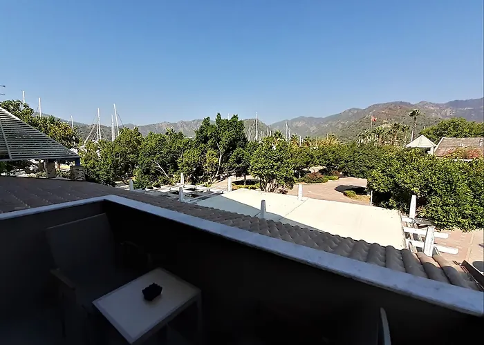 Marina Bay ホテル 3*