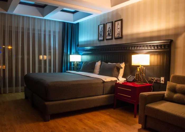 Marina Bay ホテル 3*