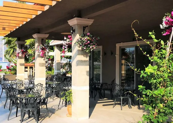 Marina Bay ホテル 3*