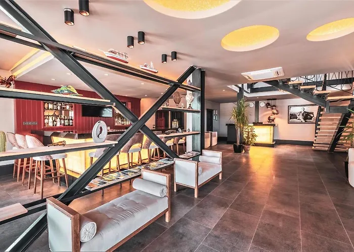 ホテル Marina Bay 3*